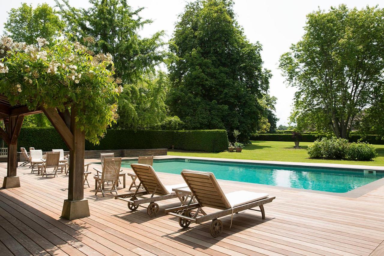 Chateau De Beneauville Bed & Breakfast Petiville  Exterior foto